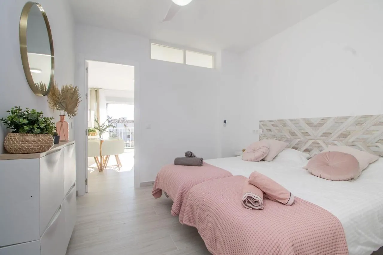 公寓 Carihuela Palace 912 By Ivi Real Estate 托雷莫利诺斯 西班牙